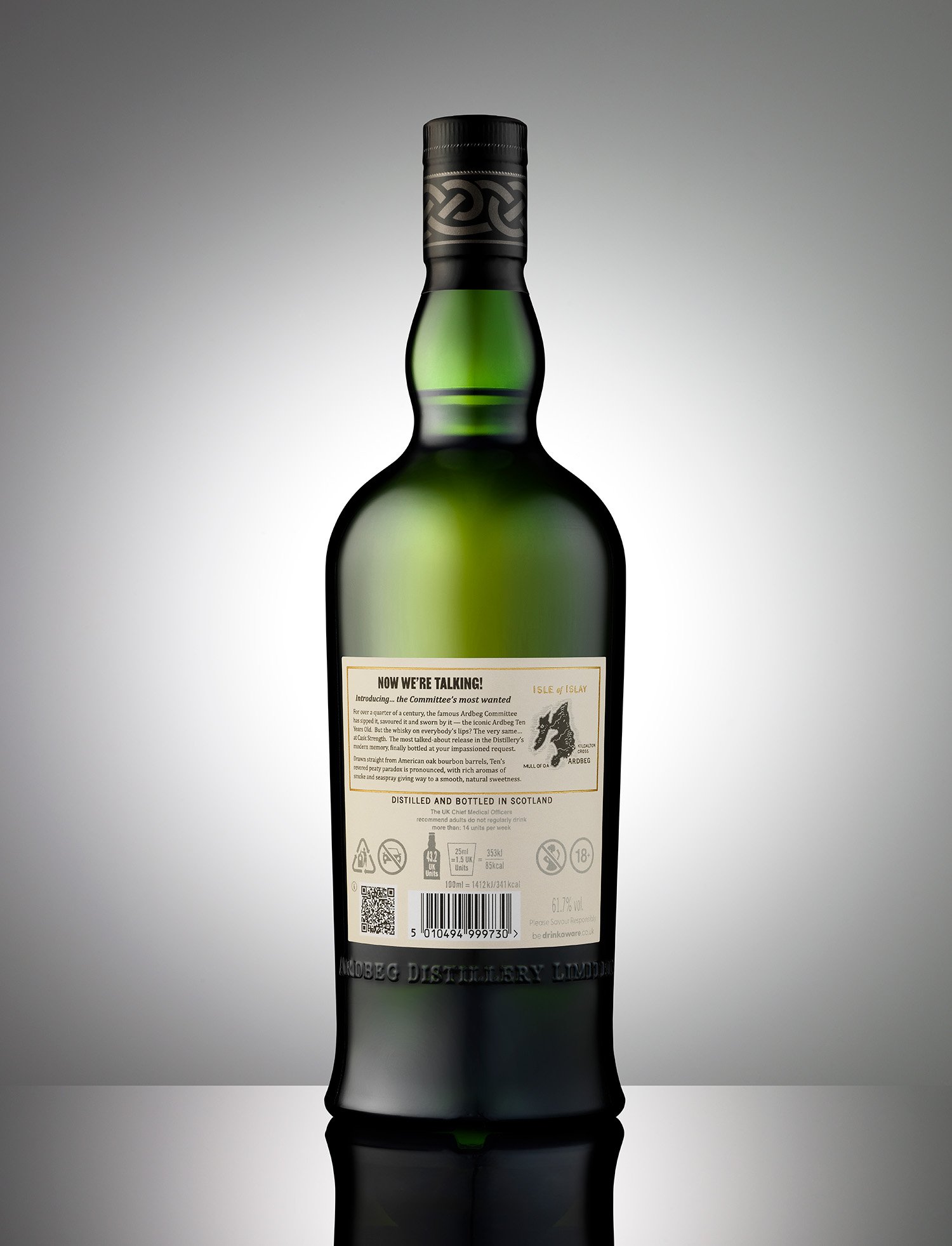 アードベッグ史上最高度数の61.7%、ファン待望の樽出し原酒「カスク